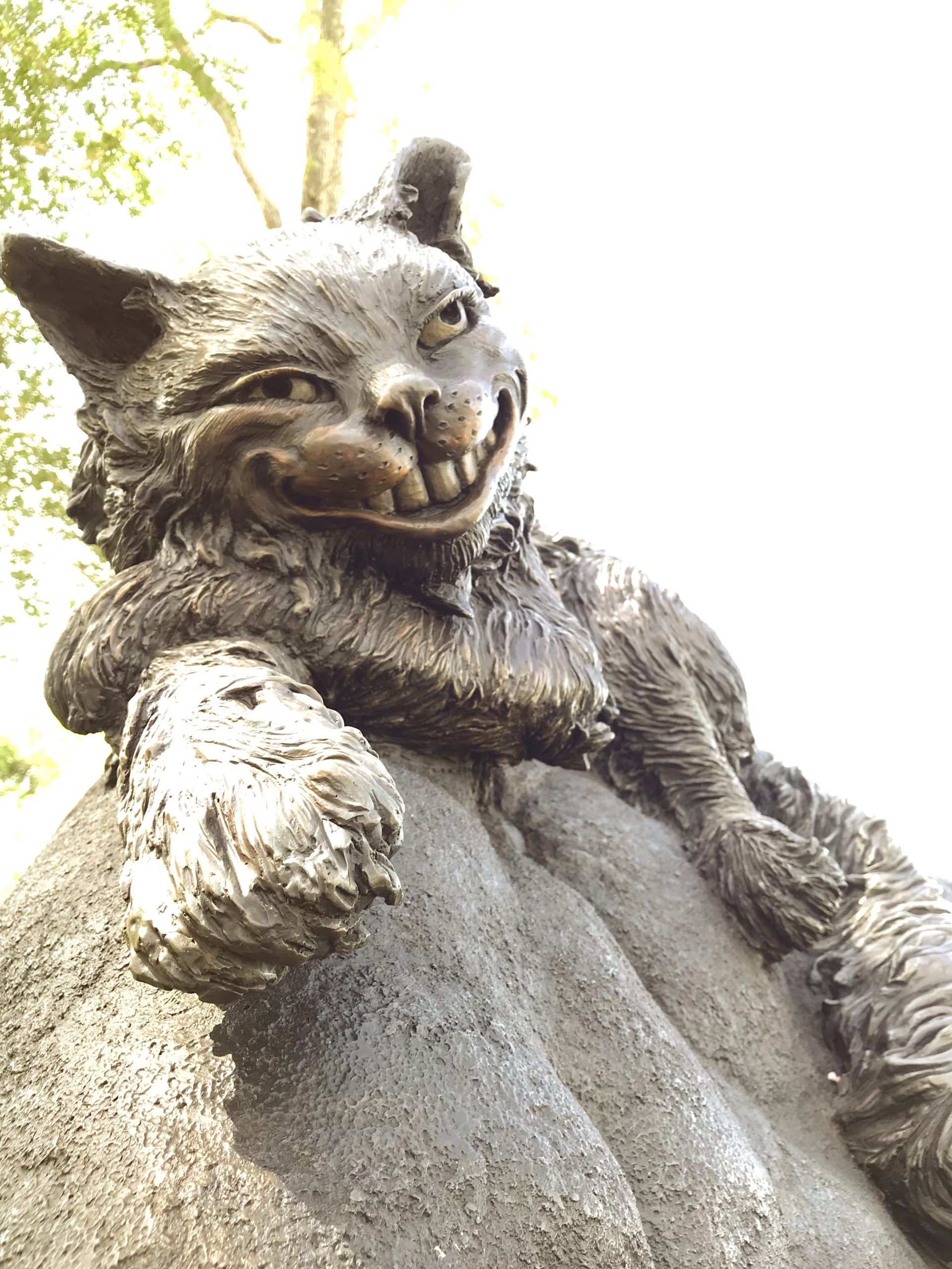 Cheshire cat in Wonderland by Houston, Texas sculptor Bridgette Mongeon