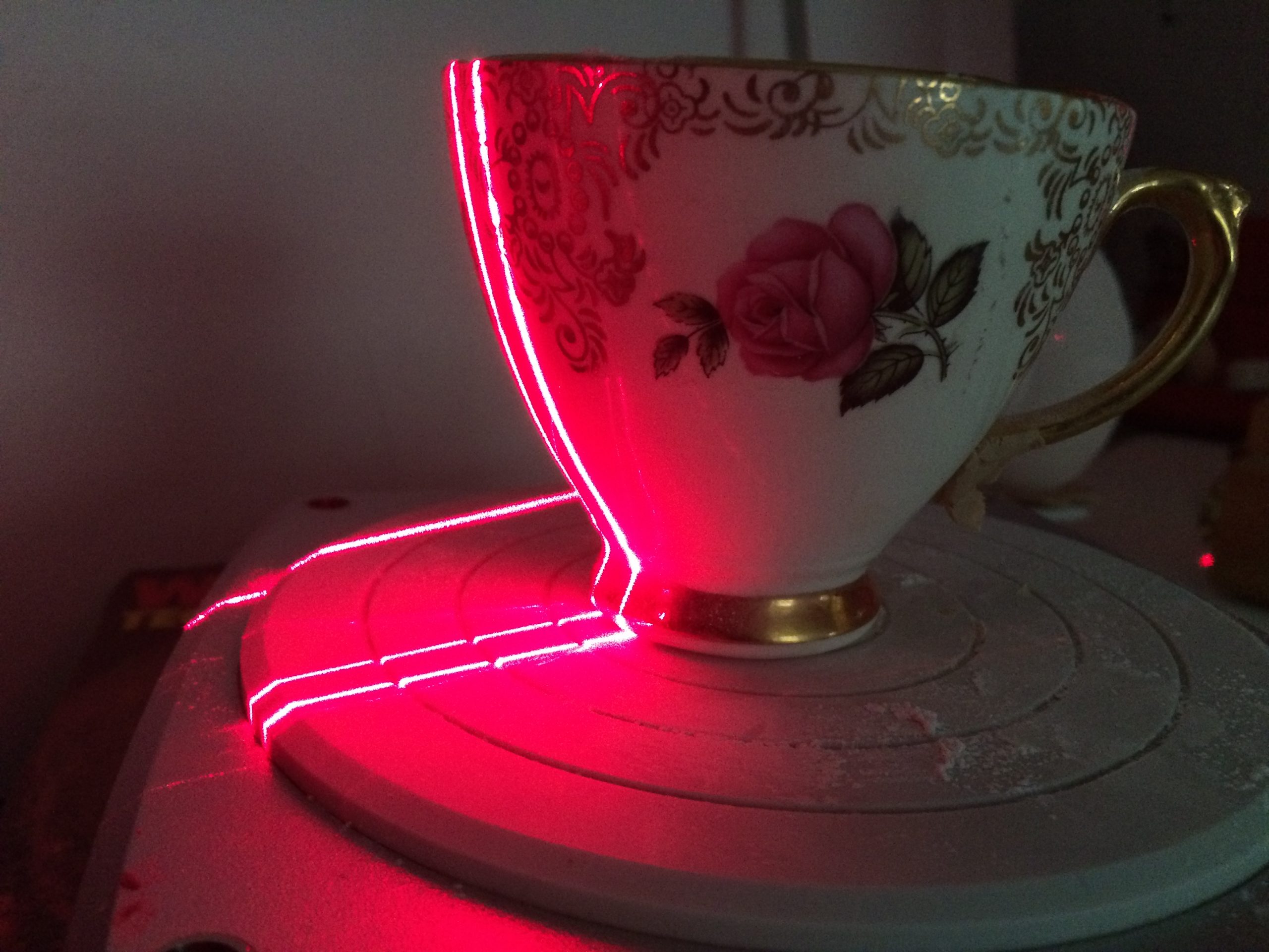 3D scanning of tea cup by Housto, Texas sculptor Bridgette Mongeon